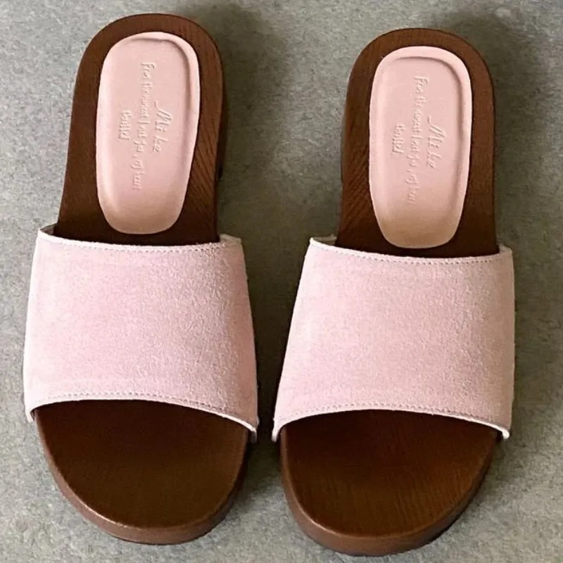 ADVBRIDGE  -  High Quality Satin Rivets Flat Sandals Square Heel Round Toe Women Sandals Summer Fashion Comfort Non-slip Vacation Beach Shoes