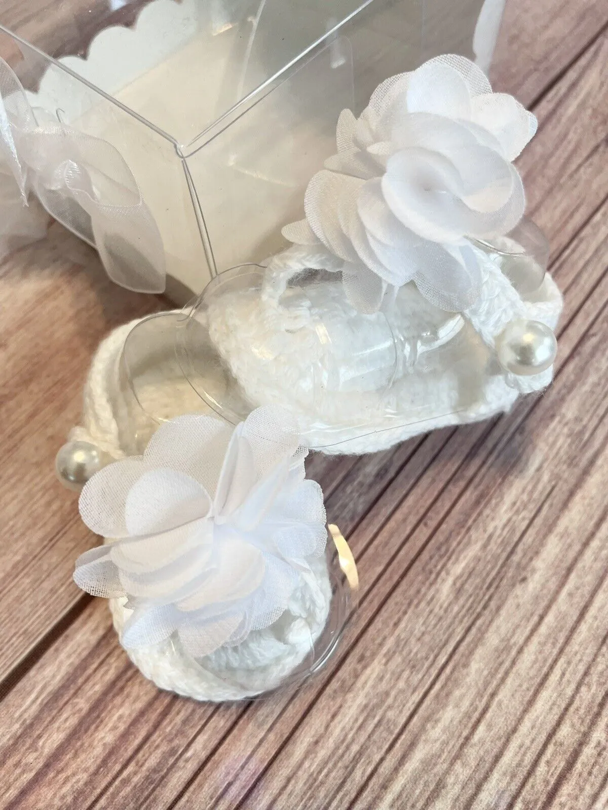 Baby Deer White Crochet Flower Thong Newborn Girls Sandals Crib Shoes Newborn to 3 Months
