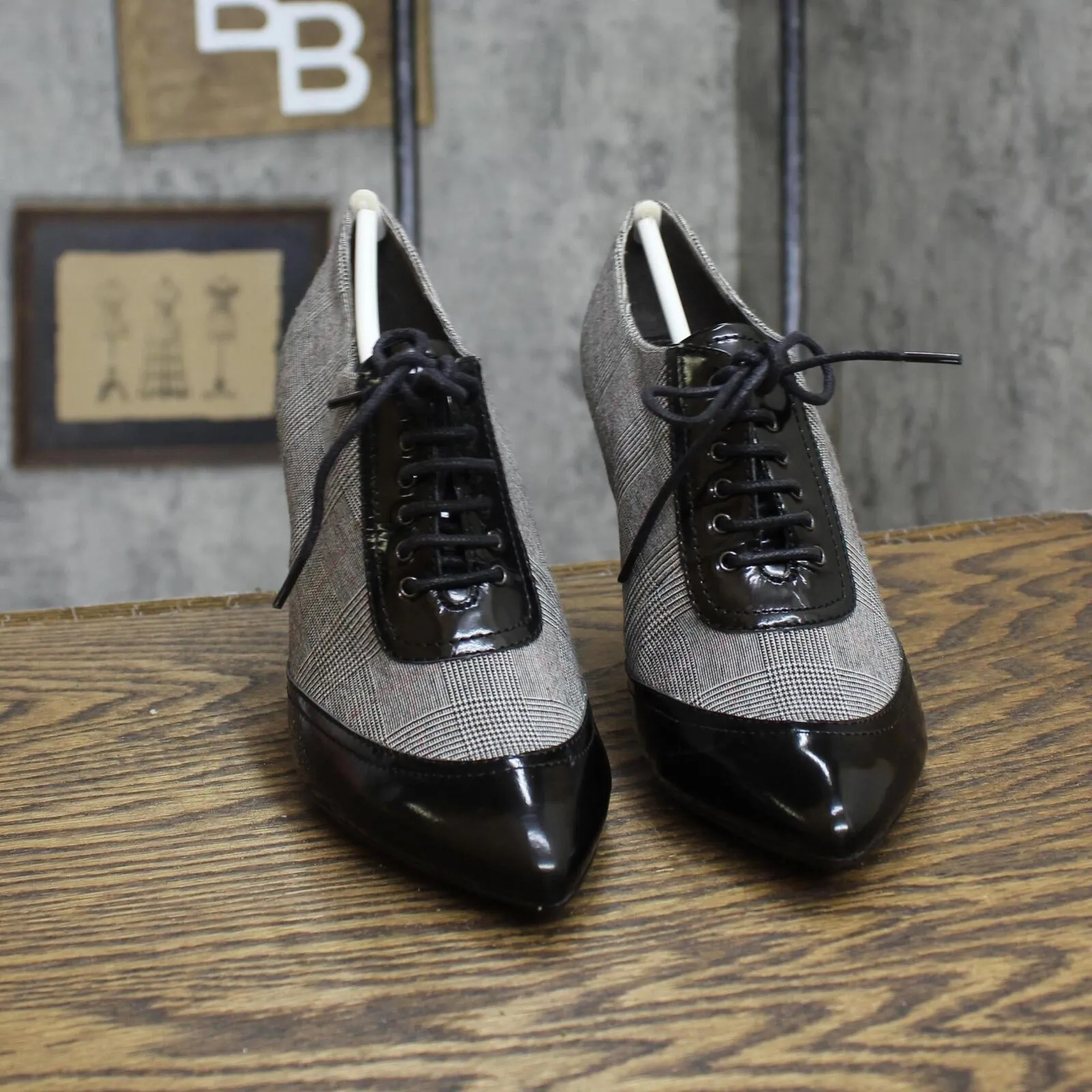 Circa by Joan & David Womens Vintage Lace Up Glen Plaid Heels Black Multi 6.5M