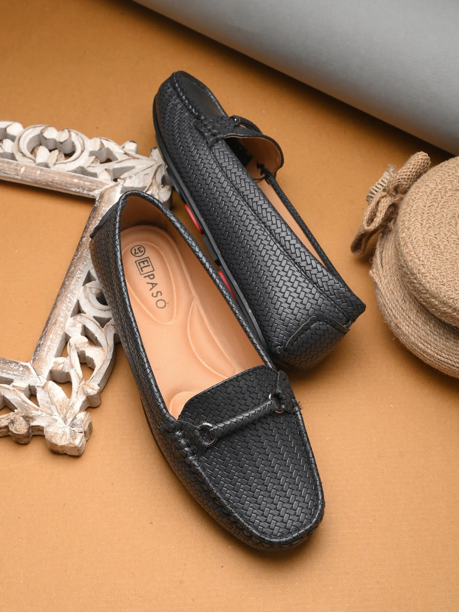 El PASO Textured Round Toe Lightweight Loafers For Women