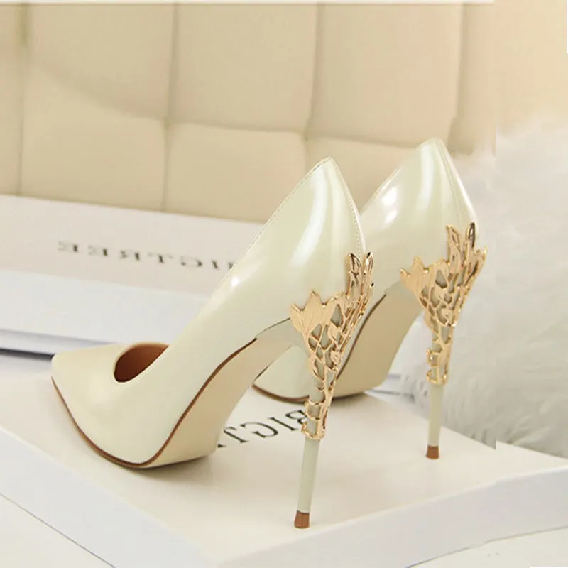 Glossy Leaf Patent Pumps