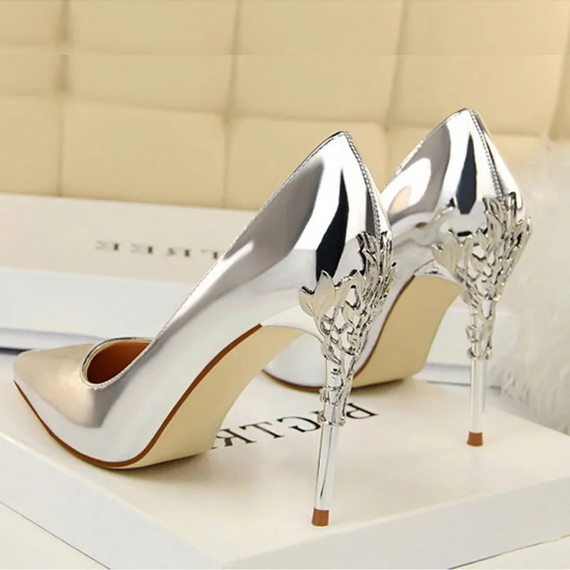 Glossy Leaf Patent Pumps