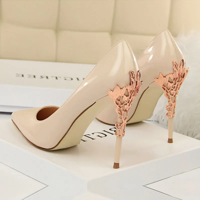 Glossy Leaf Patent Pumps