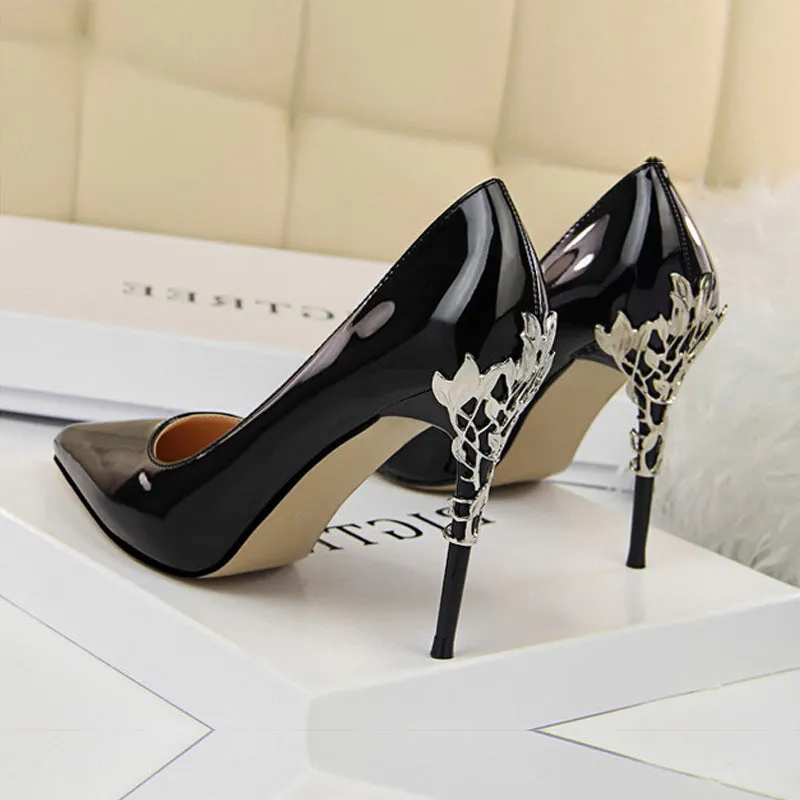 Glossy Leaf Patent Pumps