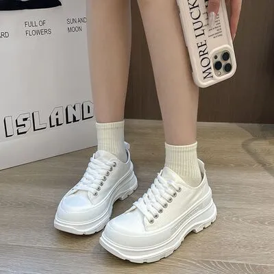 Lace Up Round Toe Platform Sneakers