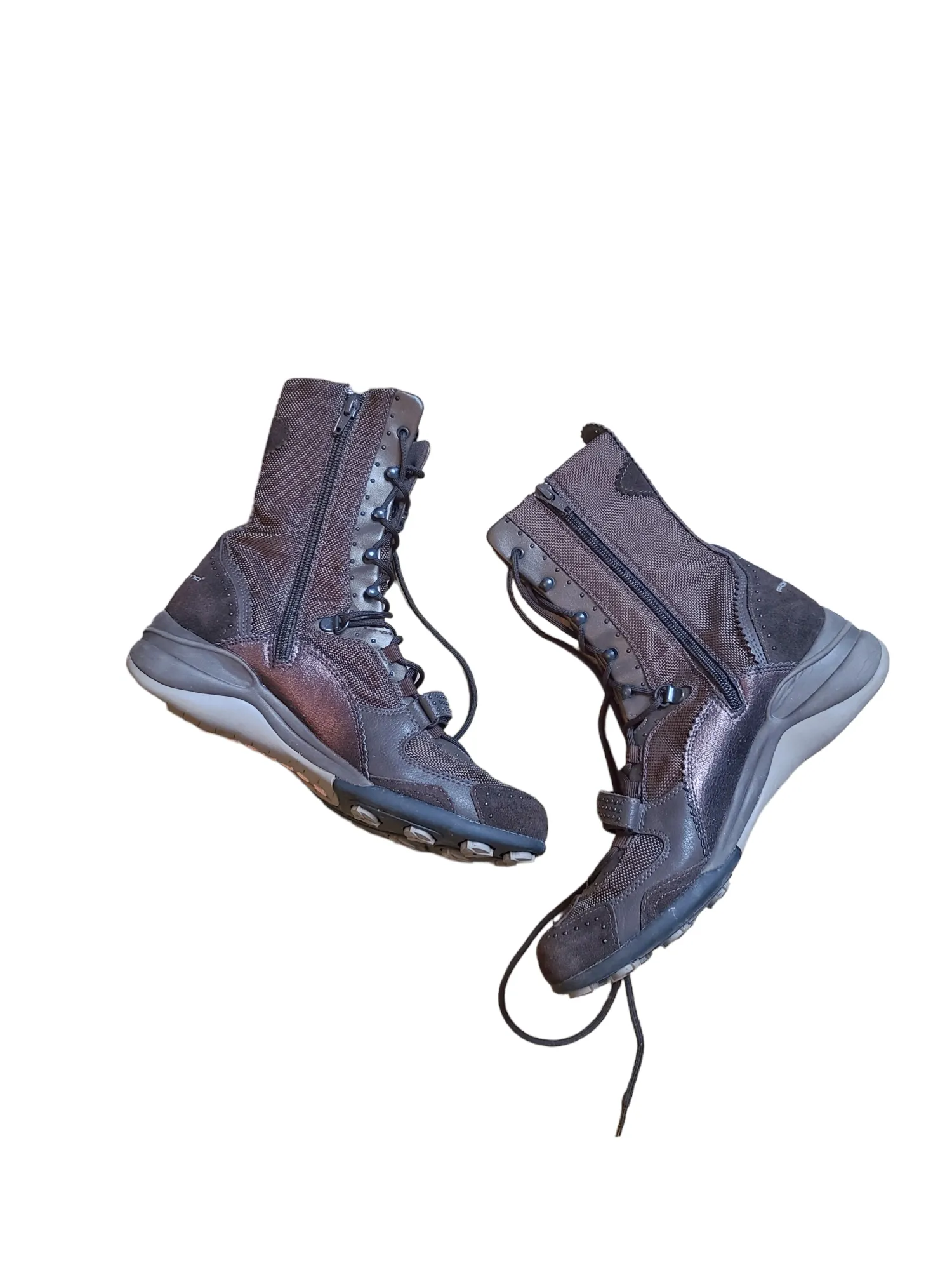 Neutral biker boots